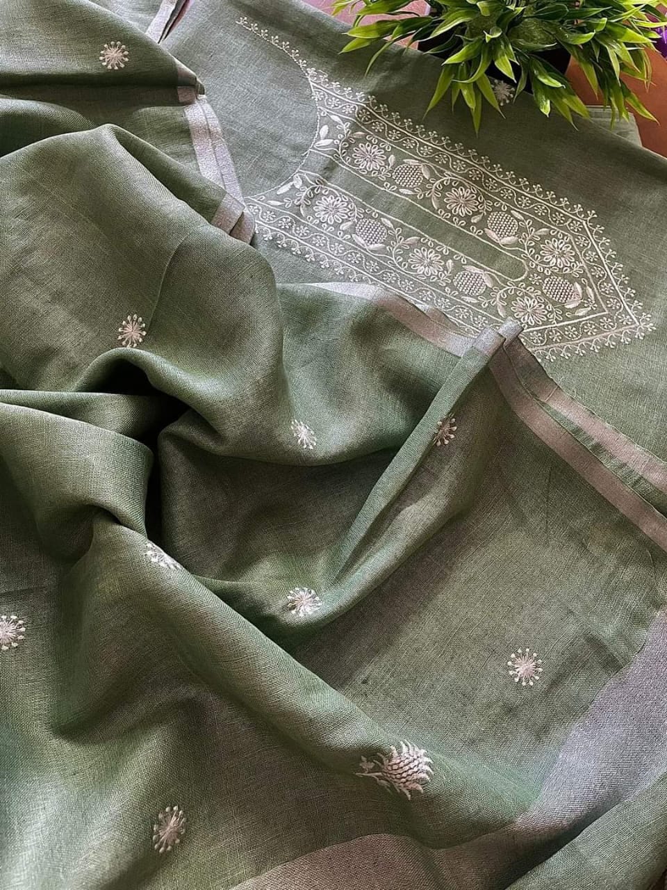 Luxury Embroidered Pure Linen Fabric Suits for Elegant Occasions